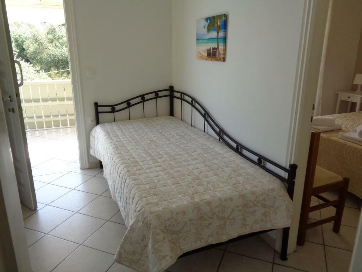 Green View Apartments Ayios Nikitas Ngoại thất bức ảnh